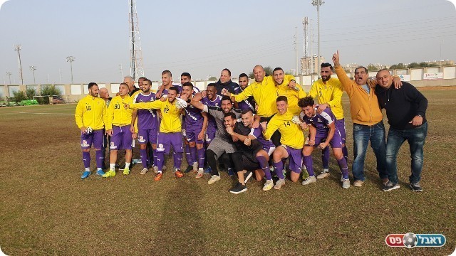 שחקני ירמיהו חולון בסיום (רועי אסף)